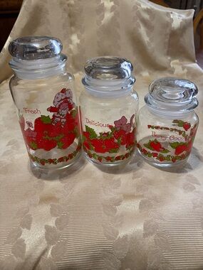 Strawberry Shortcake Glass Canister  Set